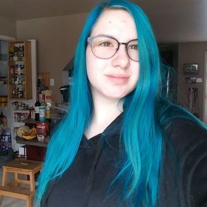 Meet your Posher, Juliette